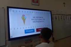 fghfj