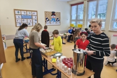 206e8084-fe23-4342-baa3-19d17f2e8768