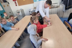 9d882a09-4164-472a-914b-4c0a73b4ec78