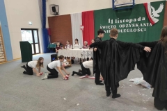 11ea8228-e4dd-490d-b752-508f29e14e74