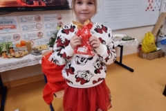 9d766d57-a2bf-42f1-835f-6d79368b031f