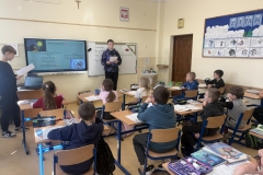 06575083-7b07-4c93-b74a-ec812ac90bbf