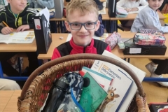 9dc489f6-dabe-4f0e-9122-1d36f528c60f